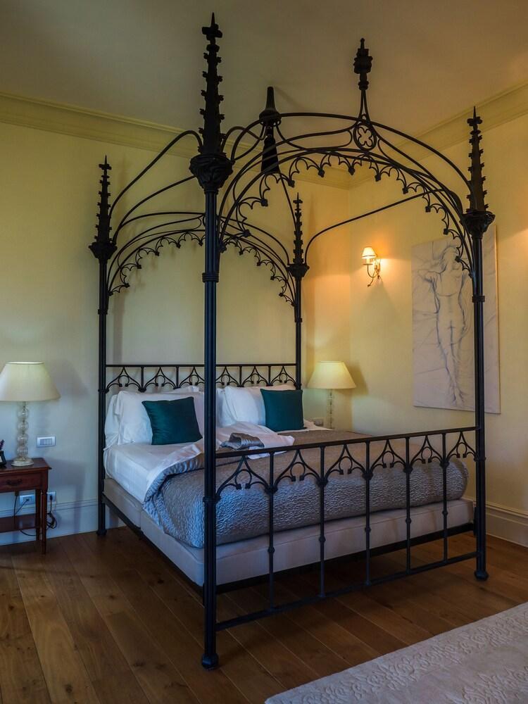 Casanova Hotel 5*